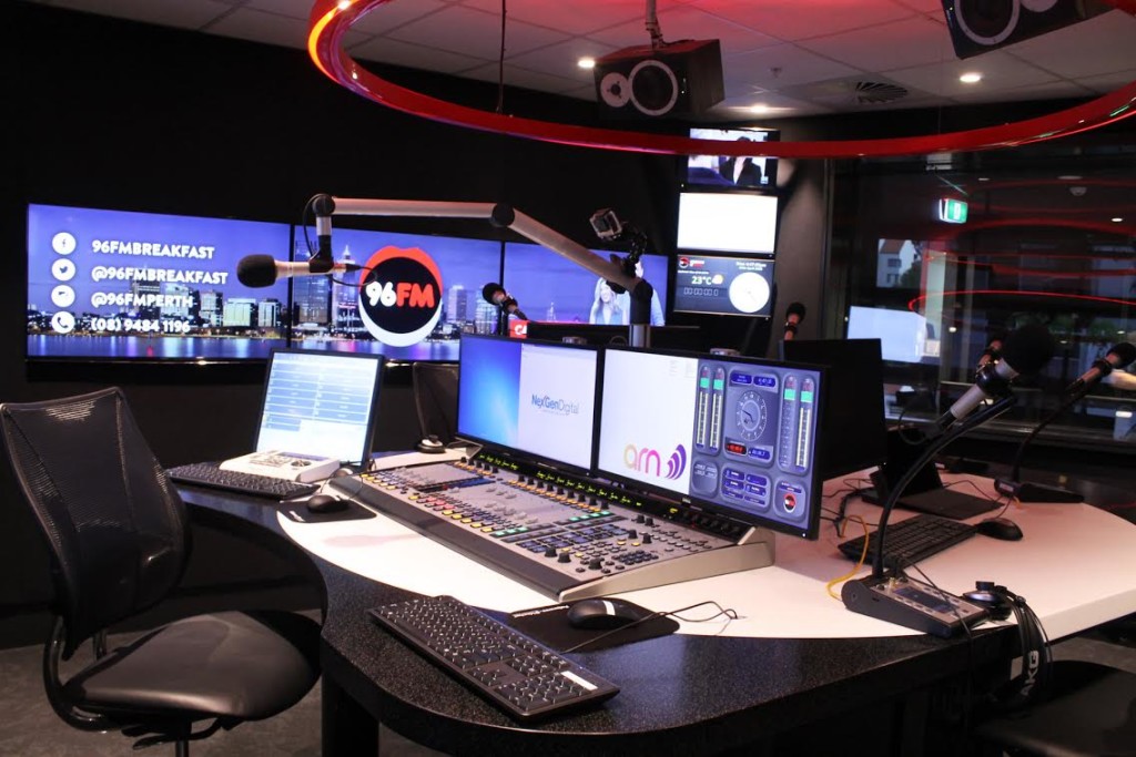96FM studio1